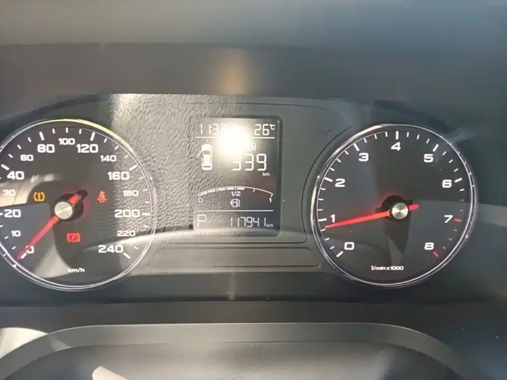 Roewe i6 Classic — миниатюра 12