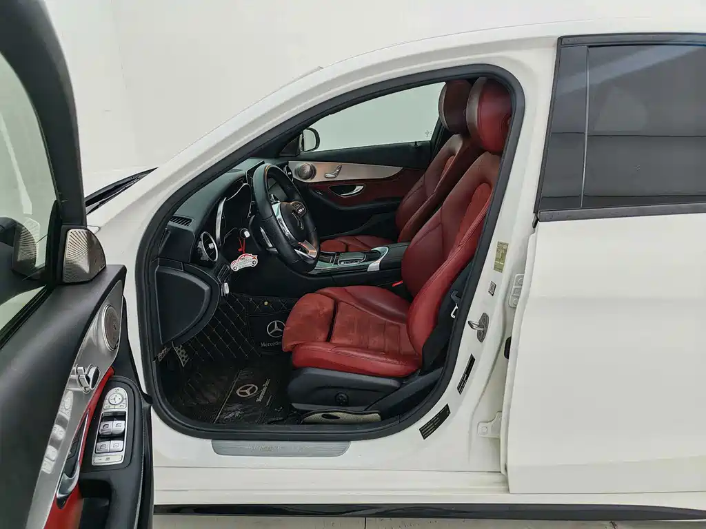Mercedes-Benz C-Class — миниатюра 9