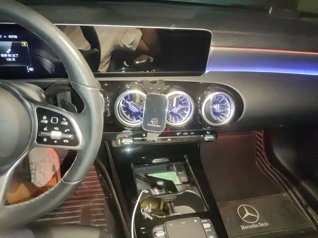 Mercedes-Benz A-Class — миниатюра 9