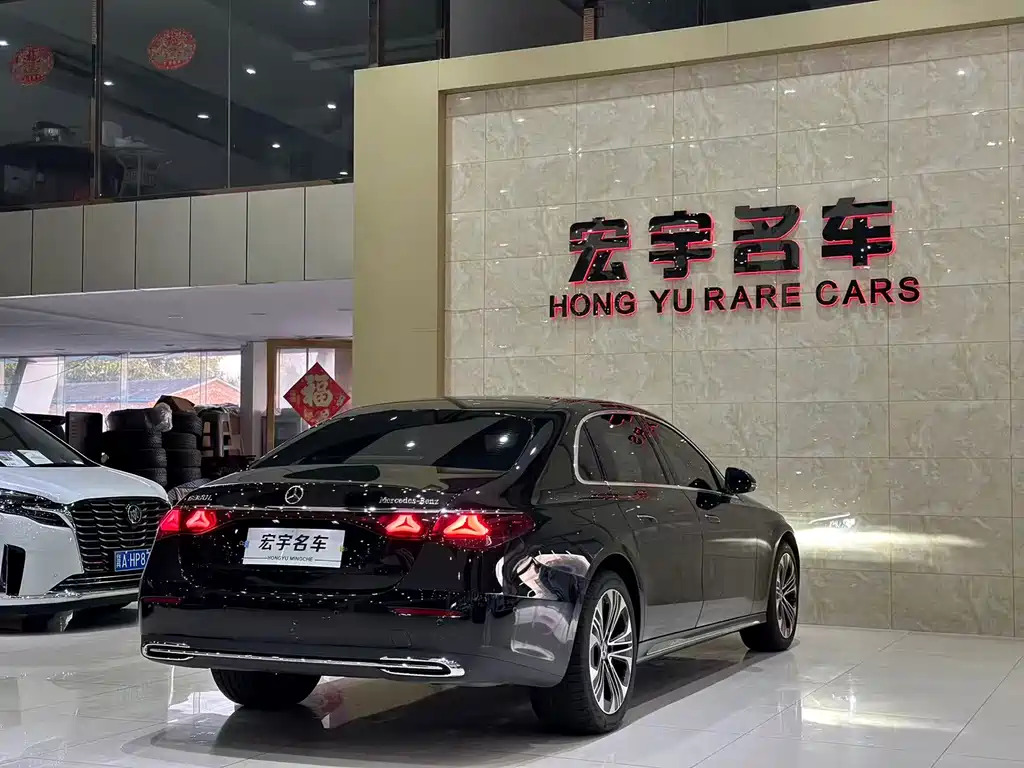 Mercedes-Benz E-Class — миниатюра 21
