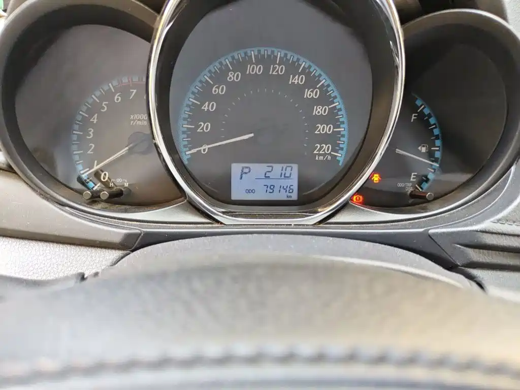 Toyota Yaris L — миниатюра 5