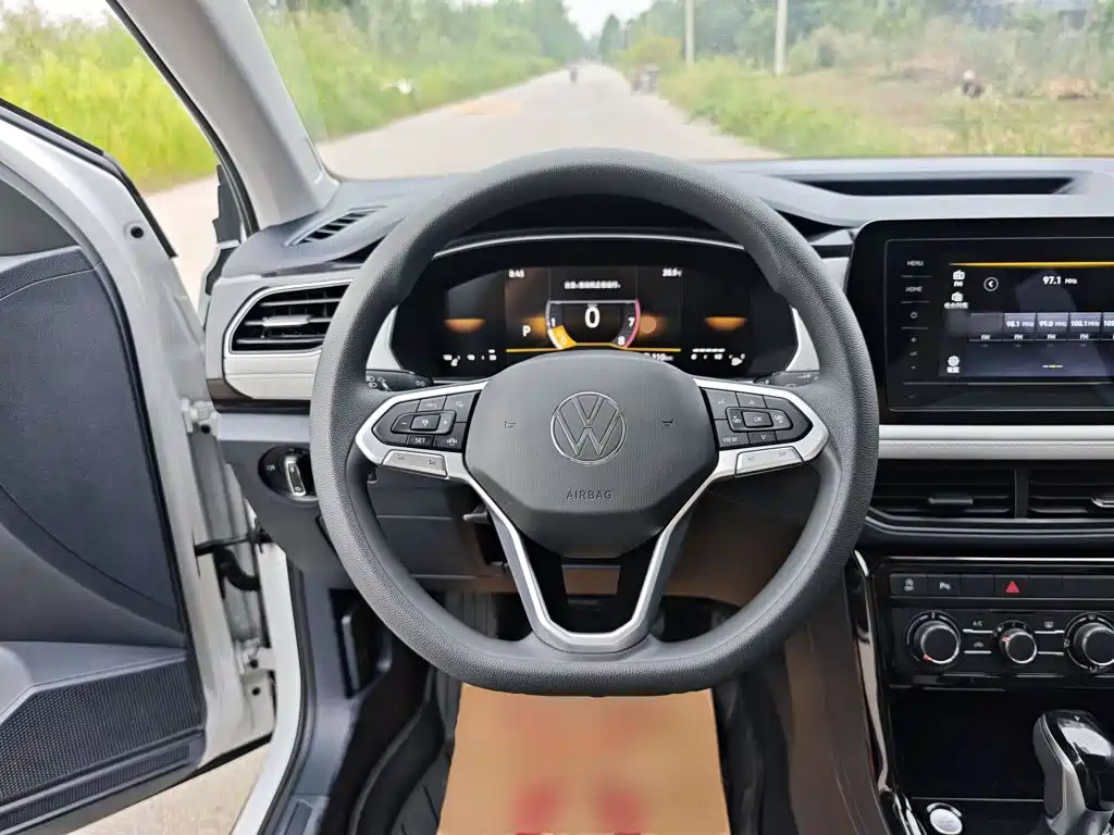 Volkswagen Tharu — миниатюра 11