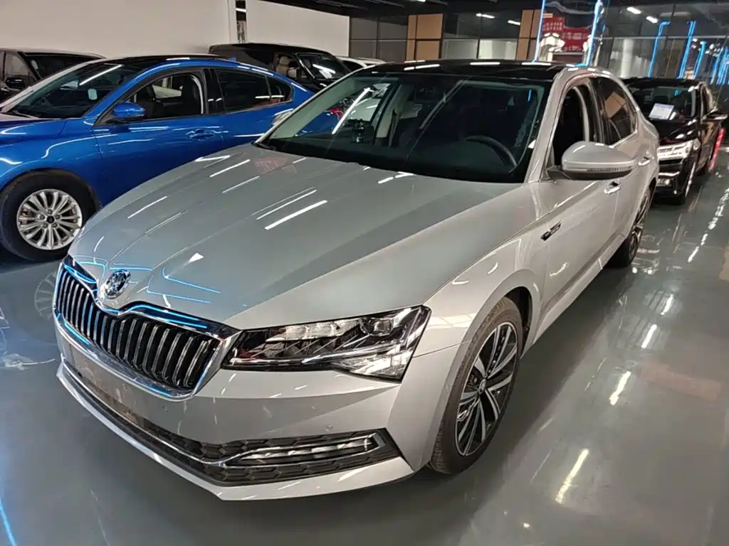 Skoda Superb — миниатюра 2