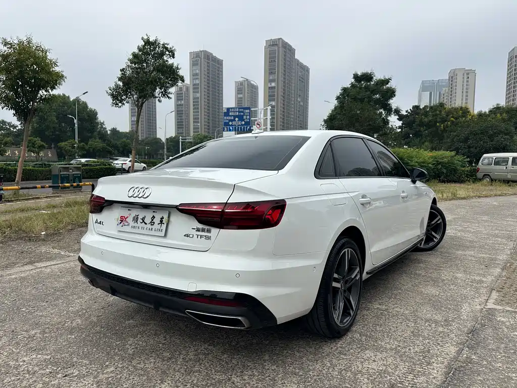 Audi A4L — миниатюра 5
