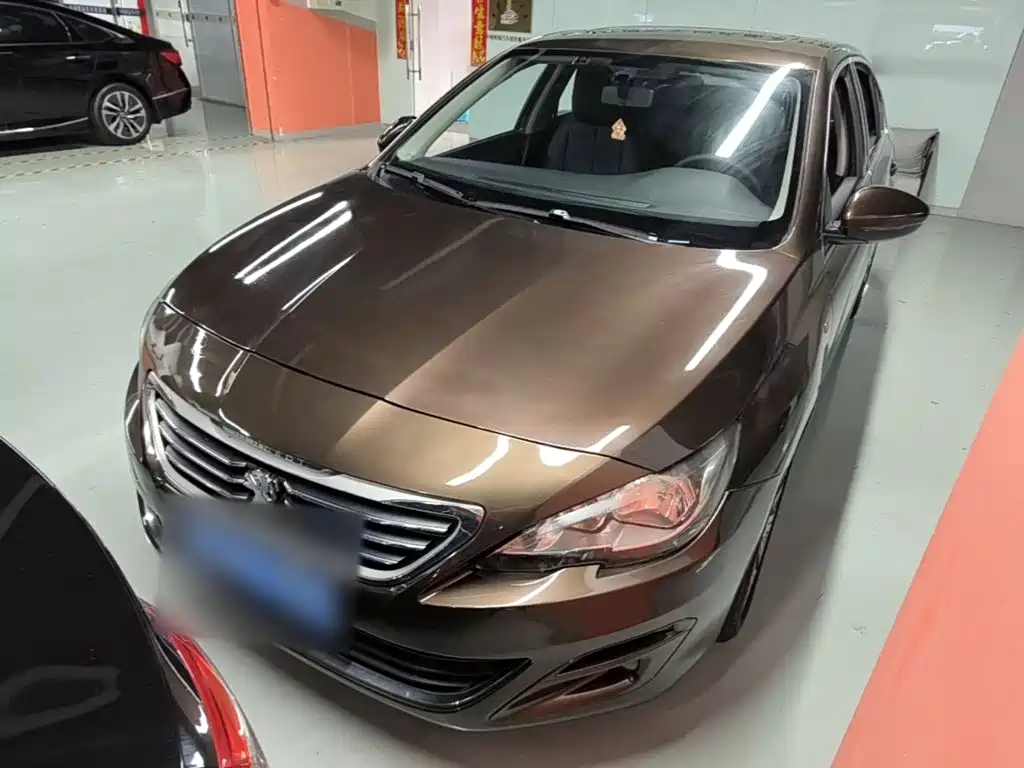 Peugeot 408
