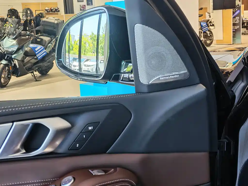 BMW X5 — миниатюра 13