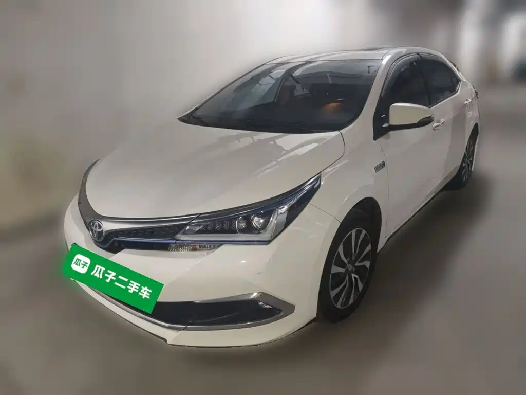 Toyota Corolla Hybrid — миниатюра 2