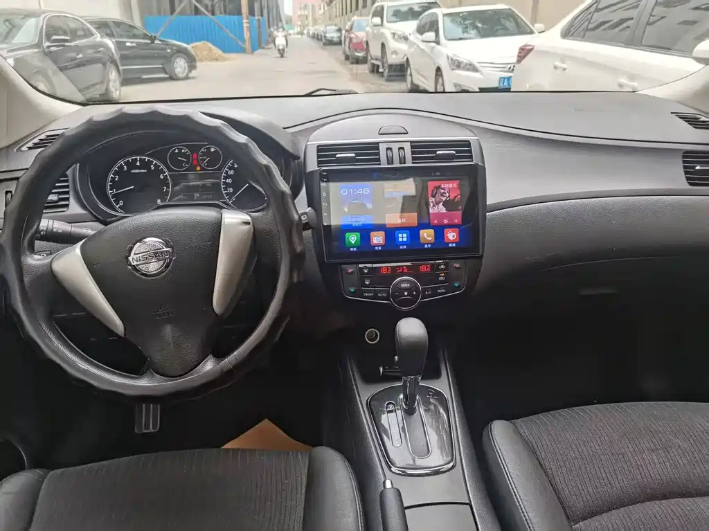 Nissan Tiida — миниатюра 7