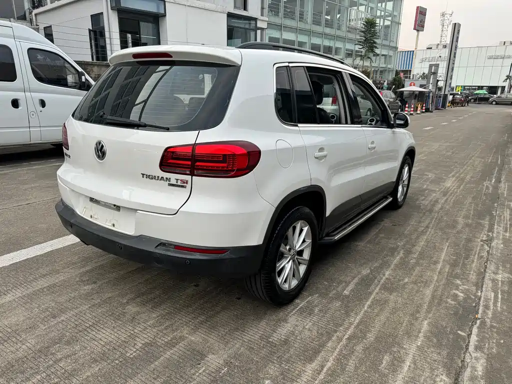 Volkswagen Tiguan — миниатюра 9