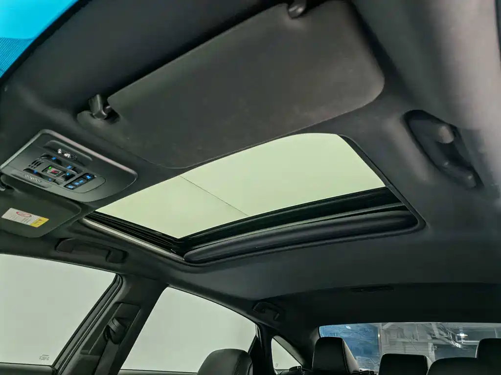 Toyota Avalon — миниатюра 11