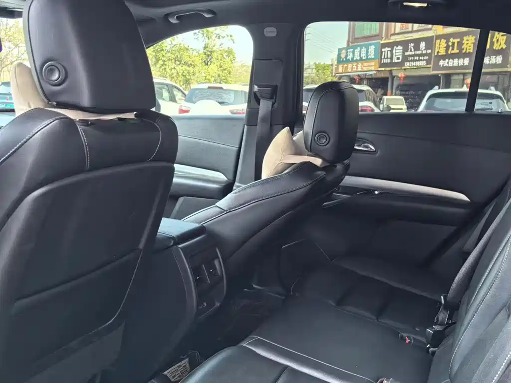 Cadillac XT4 28T 2WD Leading Type, фото 9