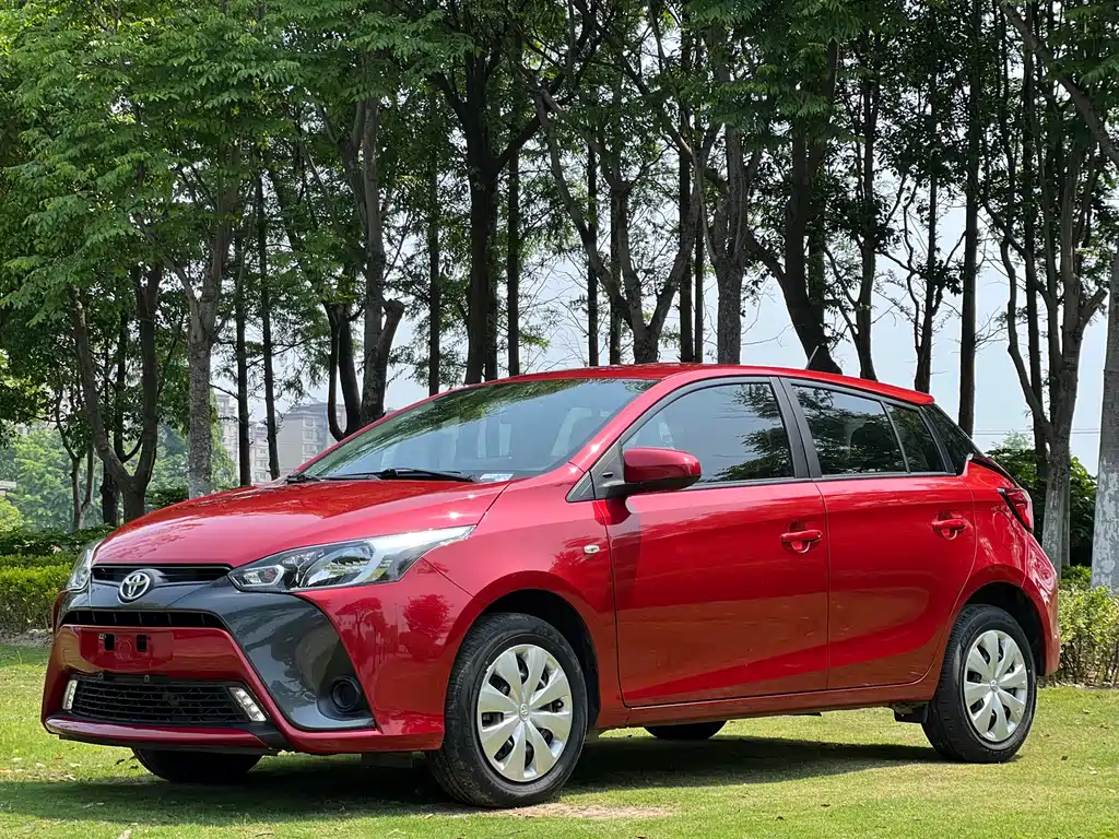 Toyota Yaris L 2021
