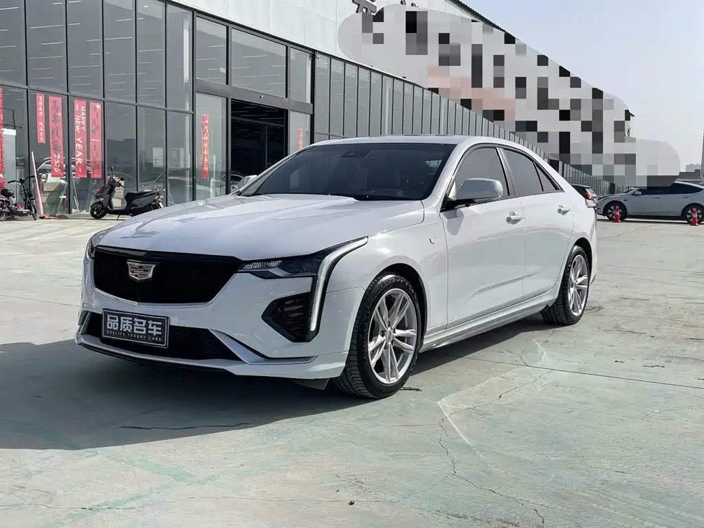 Cadillac CT4 2022