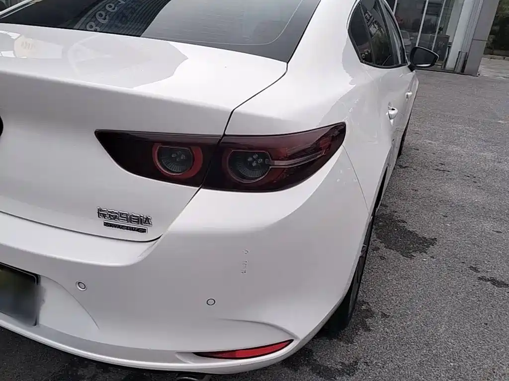 Mazda 3 Axela — миниатюра 8