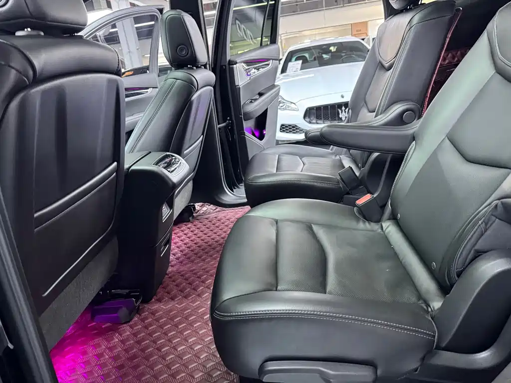 Cadillac XT6 — миниатюра 17