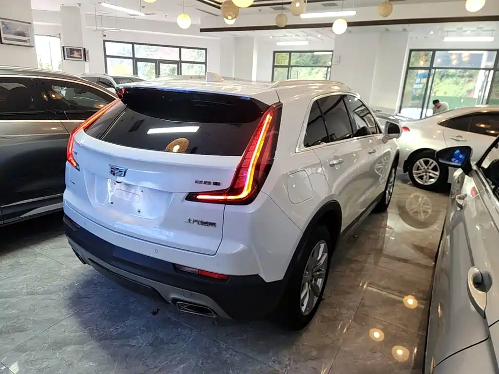 Cadillac XT4 — миниатюра 7