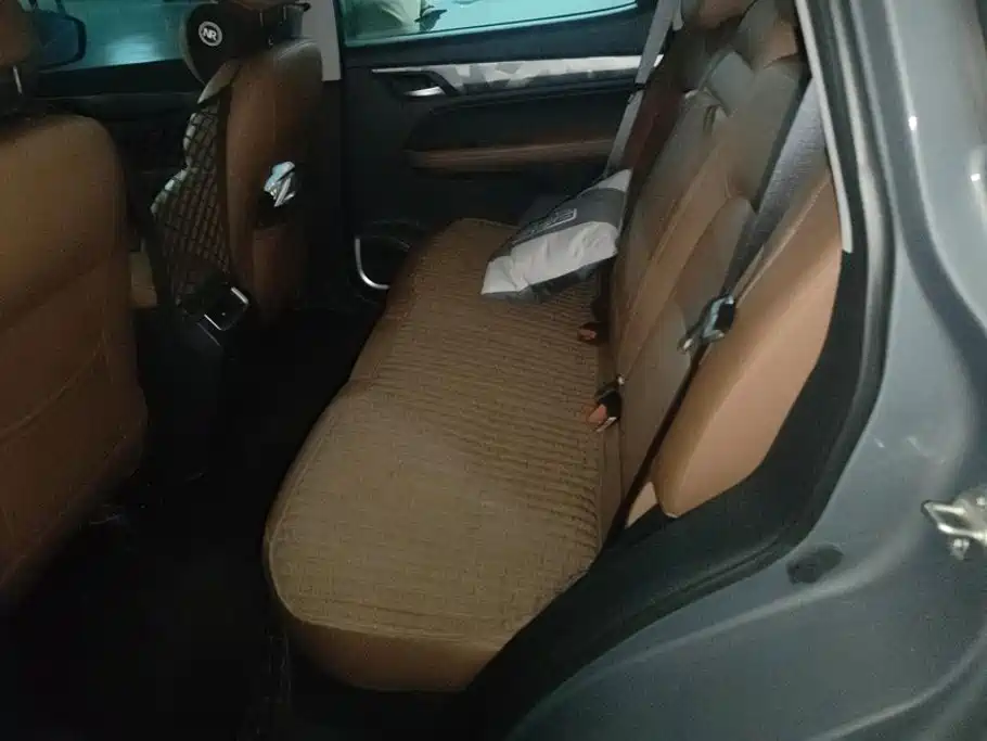 Geely Vision X6 — миниатюра 11