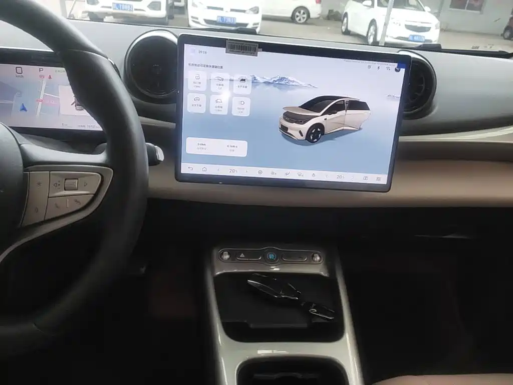 BYD Dolphin — миниатюра 13