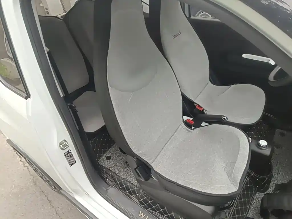 Wuling MINIEV — миниатюра 25