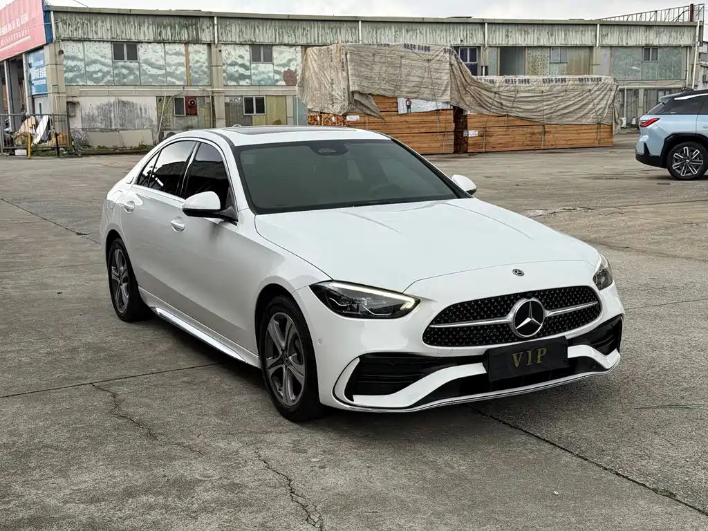 Mercedes-Benz C-Class — миниатюра 3