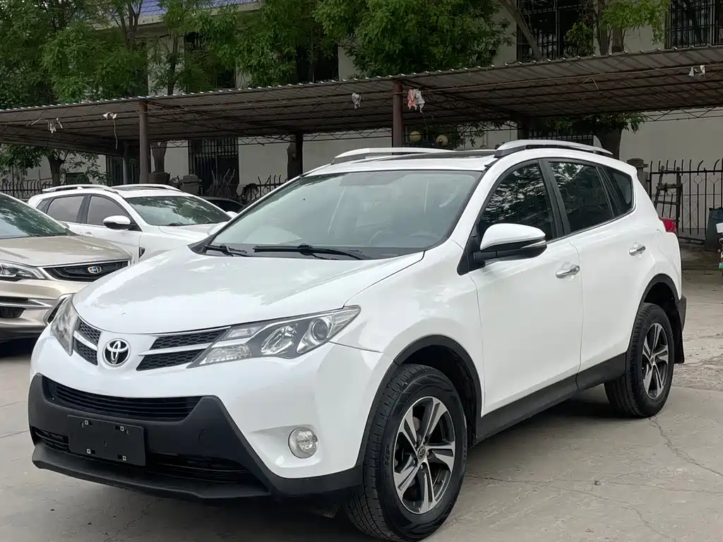 Toyota RAV4 2015