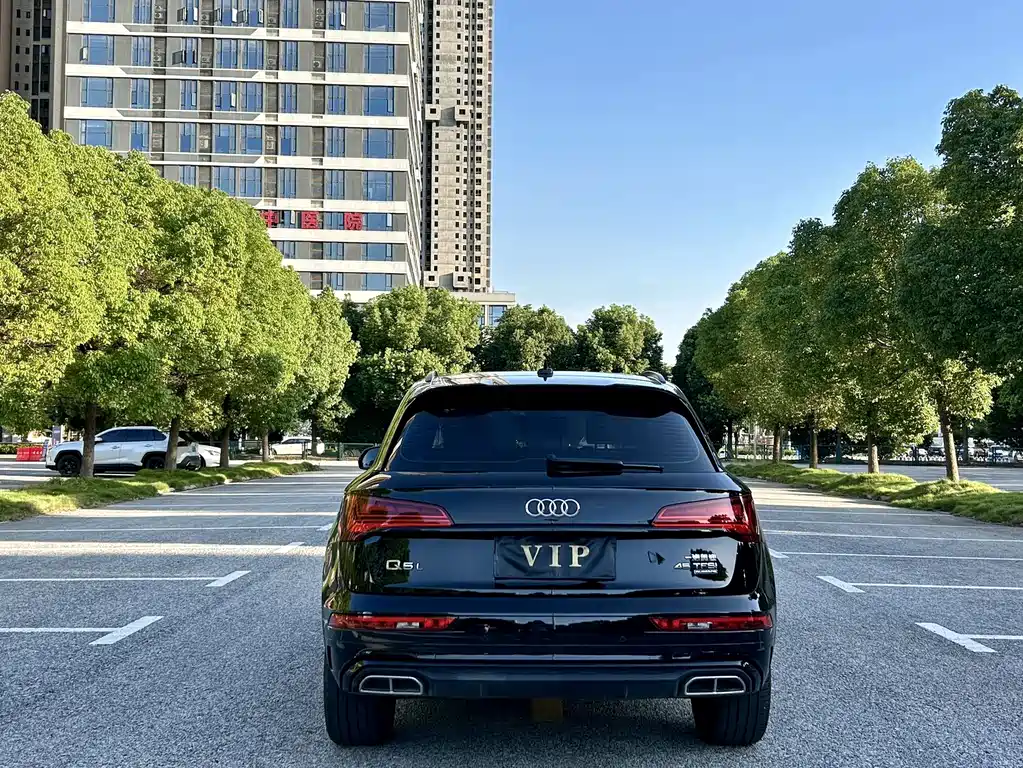 Audi Q5L 2024 45 TFSI Luxury