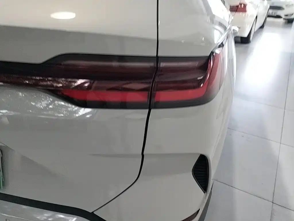 BYD PLUS New Energy — миниатюра 8