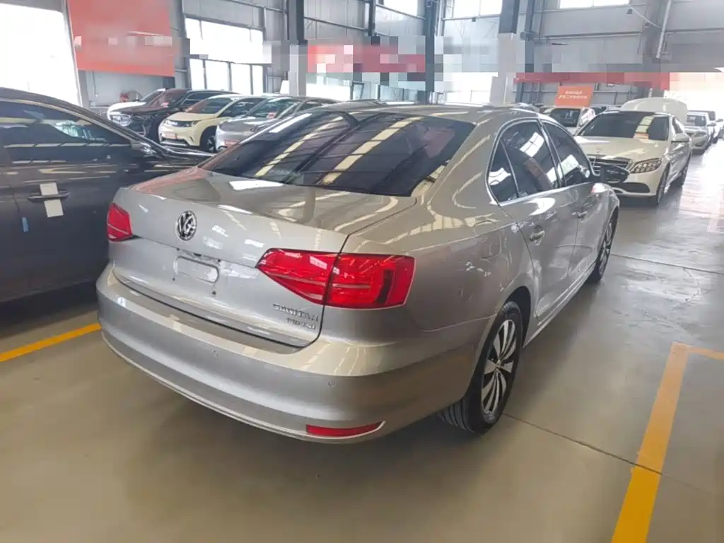 Volkswagen Sagitar — миниатюра 7