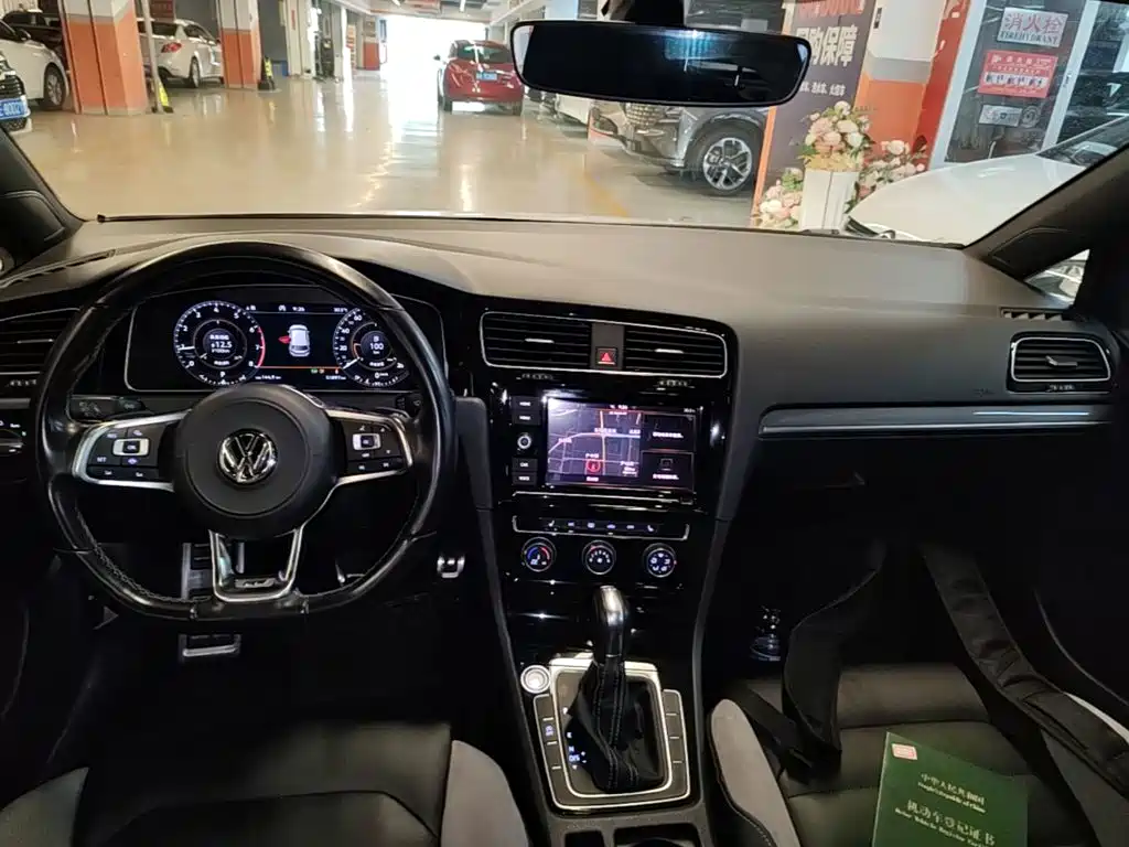 Volkswagen Golf — миниатюра 13