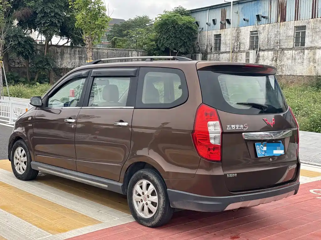 Wuling Hongguang — миниатюра 4