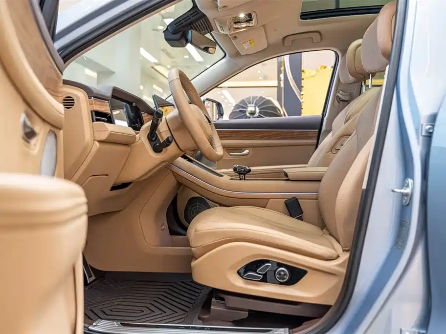 AITO ASK THE WORLD M7