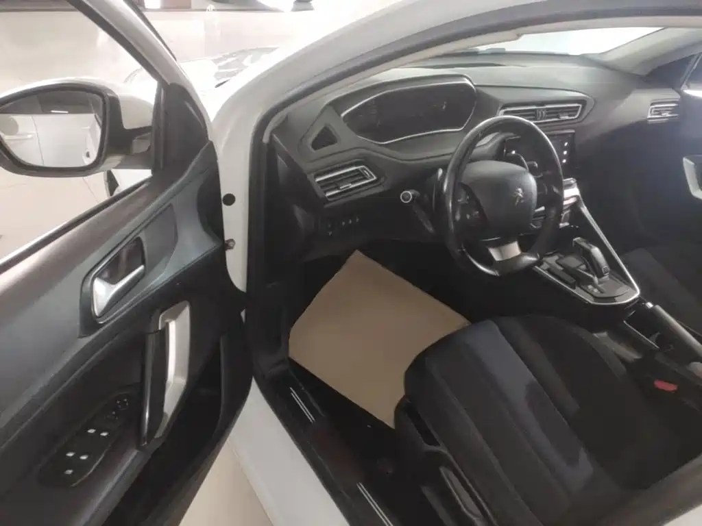 Peugeot 308 — миниатюра 16