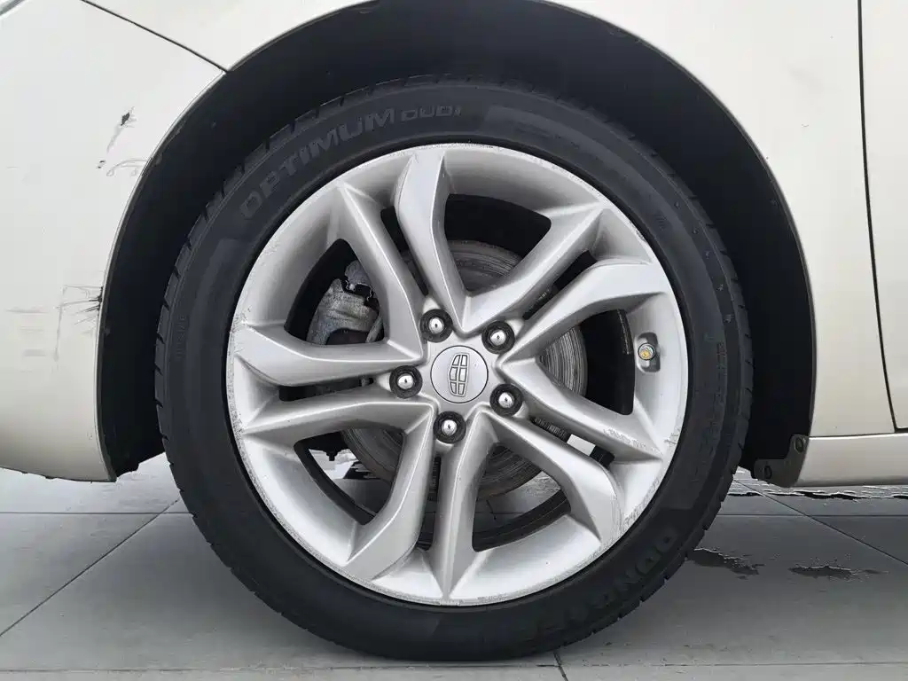Geely Emgrand GL — миниатюра 17