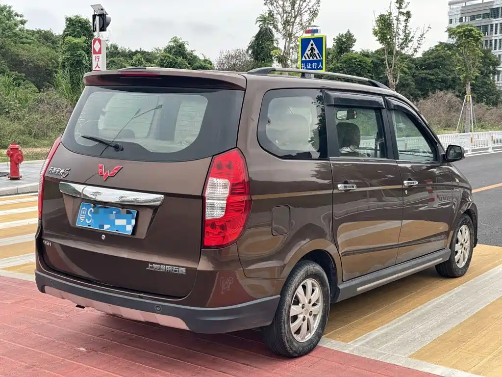 Wuling Hongguang — миниатюра 3