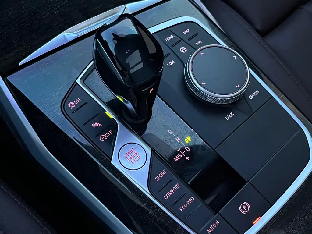 BMW 3 Series — миниатюра 14