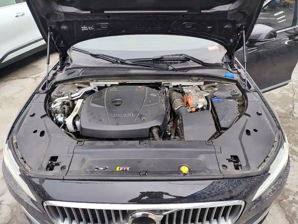 Volvo S90 PHEV — миниатюра 20