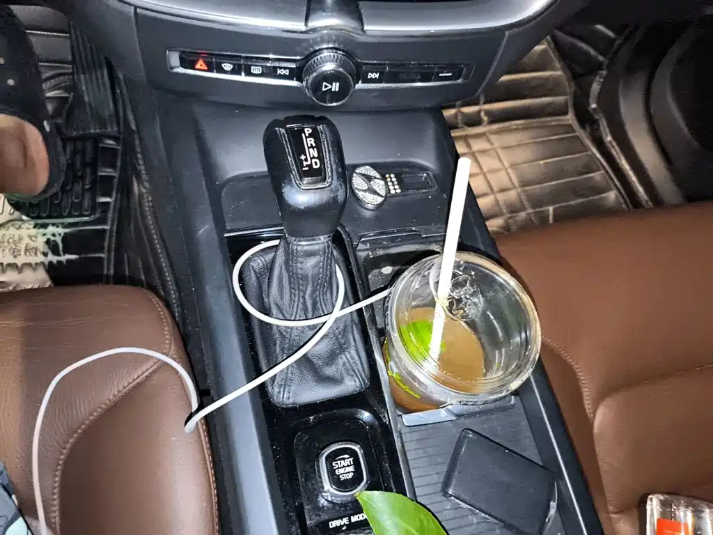 Volvo XC60 — миниатюра 10