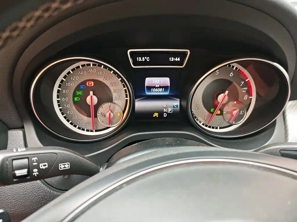 Mercedes-Benz GLA — миниатюра 12