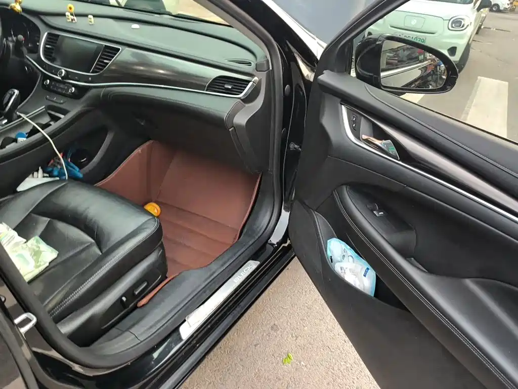 Buick LaCrosse — миниатюра 20