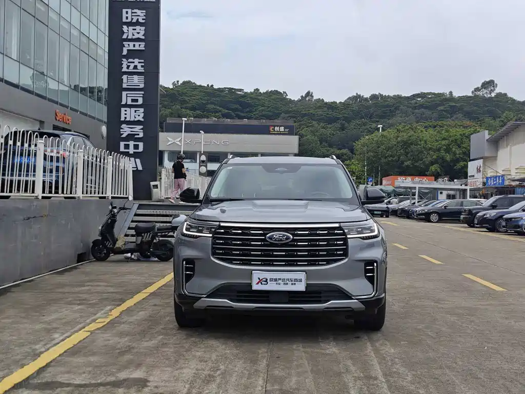 Ford Explorer — миниатюра 6