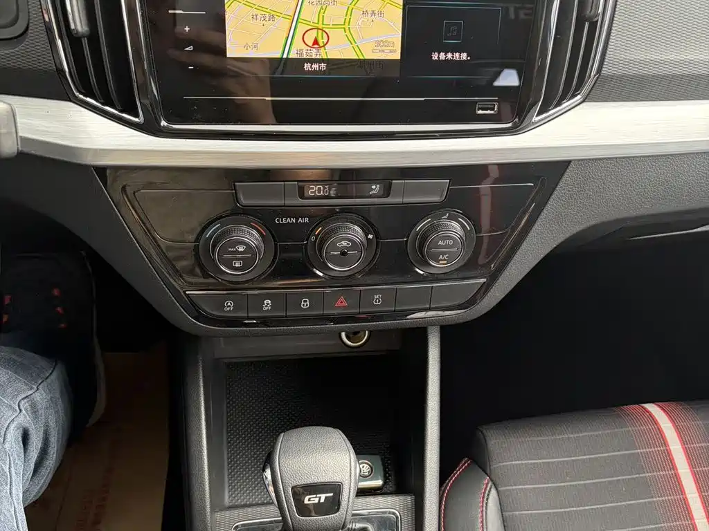 Skoda Kamiq — миниатюра 7