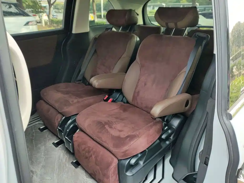 Honda Elysion — миниатюра 17