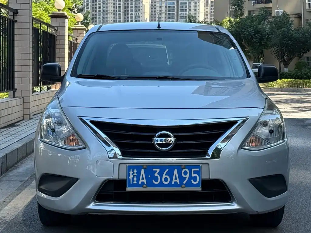 Nissan Sunny — миниатюра 2