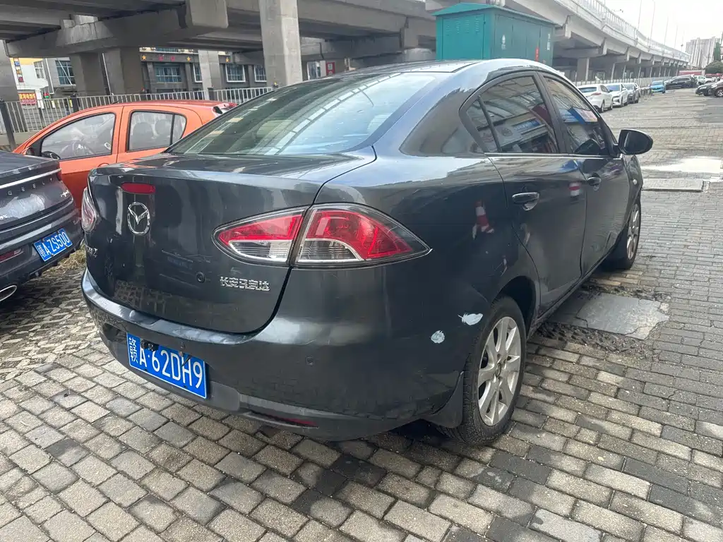 Mazda 2 — миниатюра 4