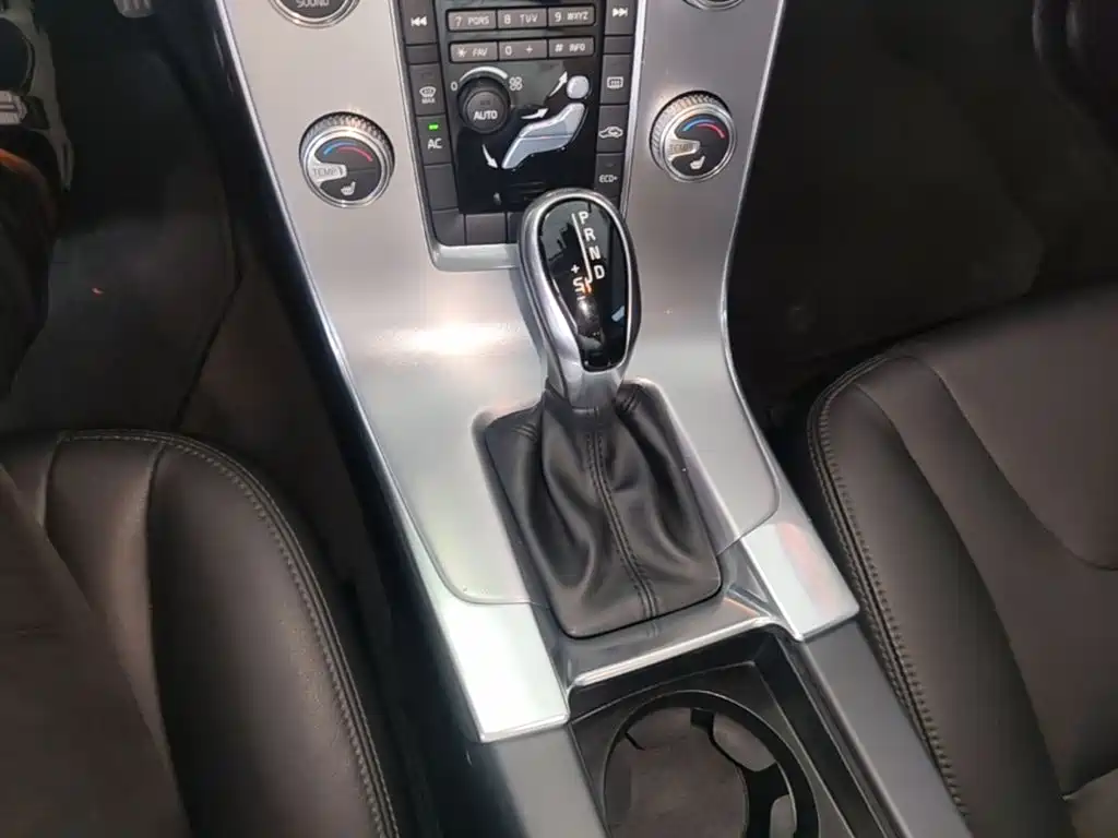 Volvo V60 — миниатюра 14