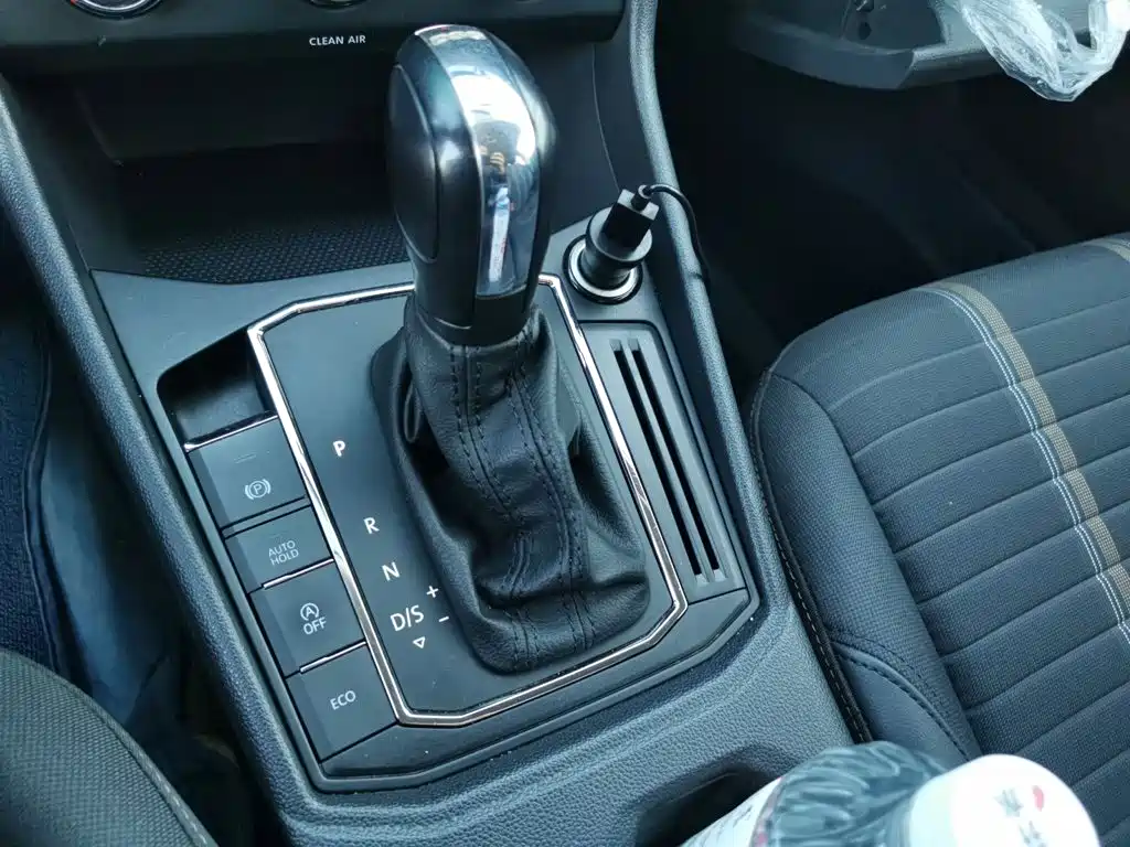 Volkswagen Lavida — миниатюра 7