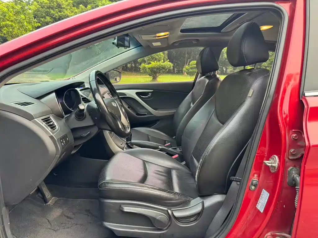 Hyundai Elantra Langdong — миниатюра 5