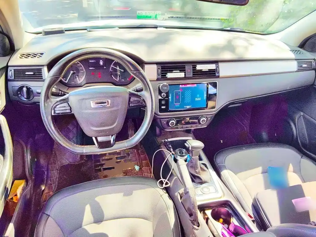 Qoros Qoros 3 — миниатюра 10