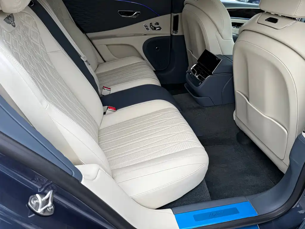 BENTLEY FLYING SPUR PLUG IN HYBRID