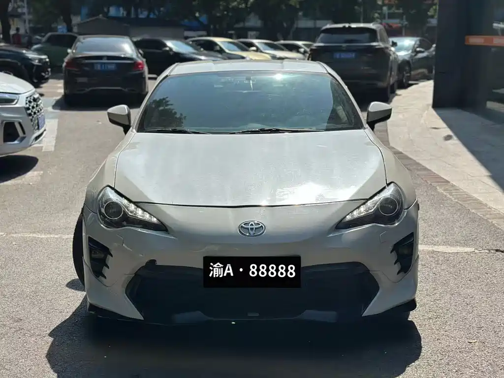 Toyota 86 — миниатюра 2